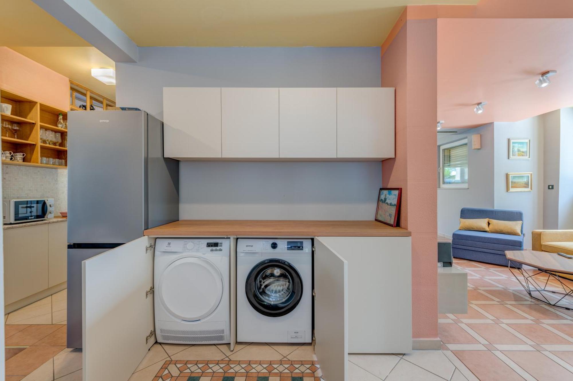 Blue Dolphin Apartment - Private Indoor Pool, Jacuzzi, Garden Σπλιτ Εξωτερικό φωτογραφία